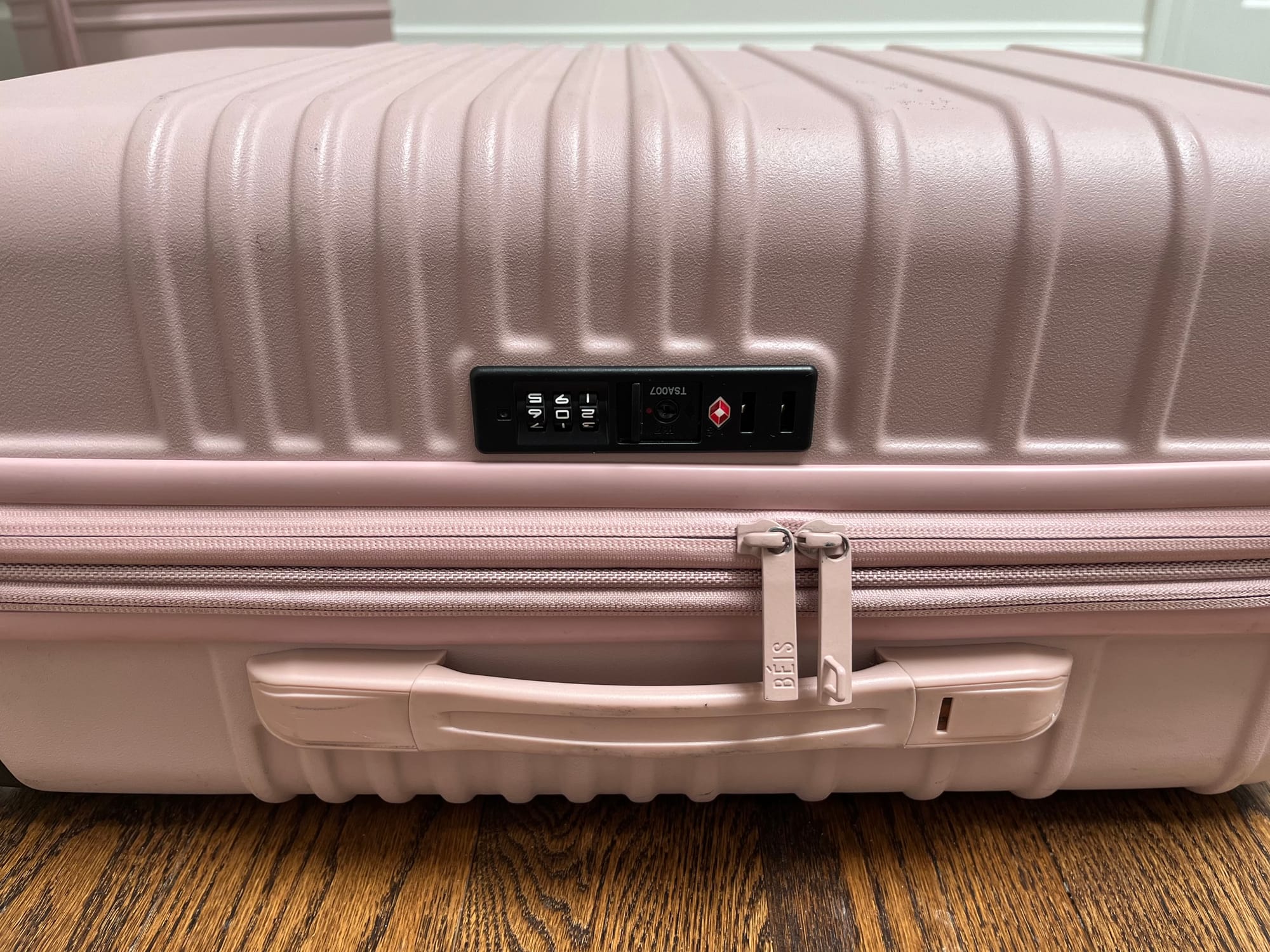 BÉIS Travel Luggage Review: Carry-On & Check-In Rollers