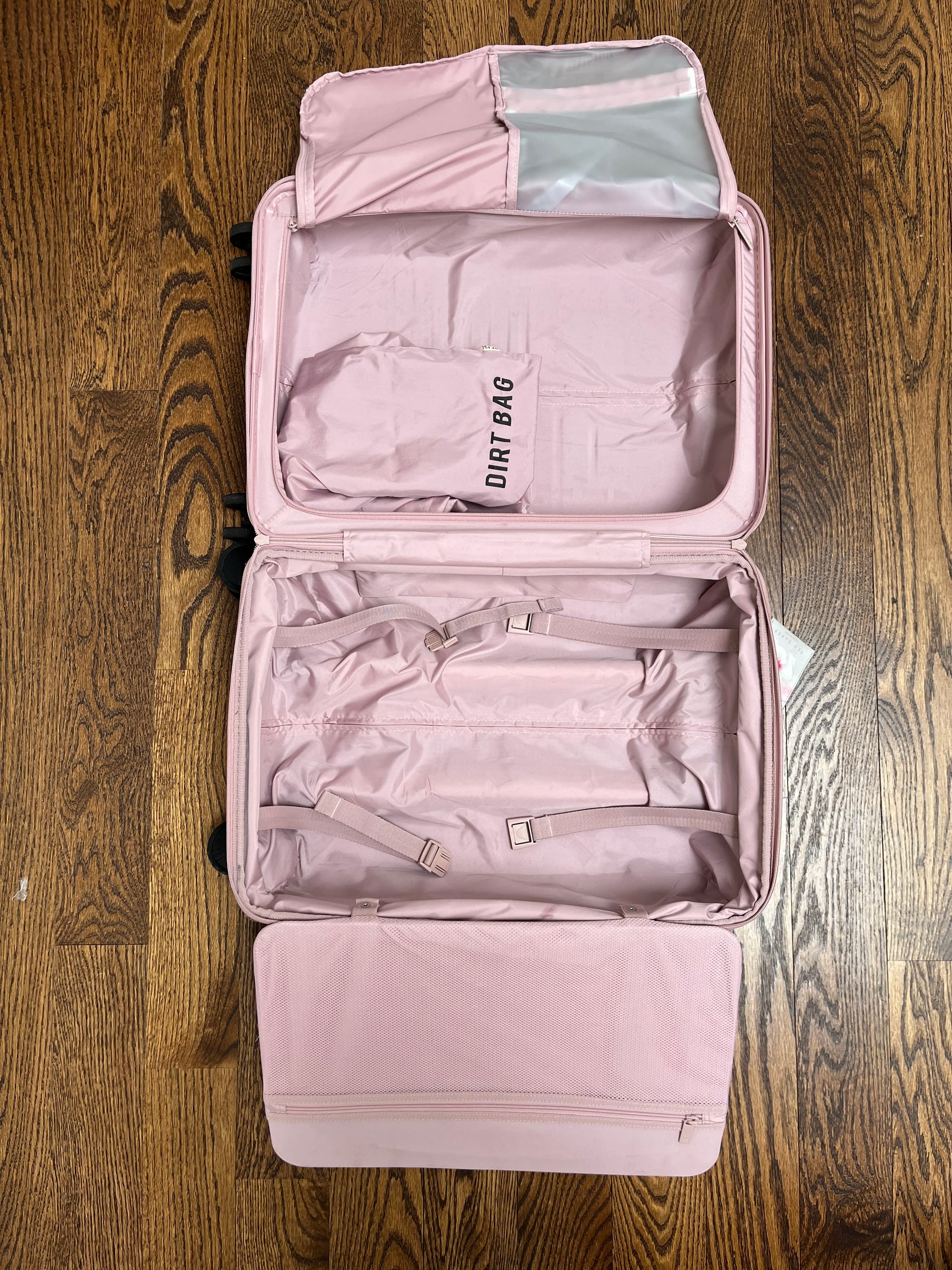 BÉIS Travel Luggage Review: Carry-On & Check-In Rollers