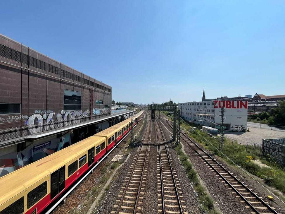 The Guide to Attending b12 Berlin Festival for Contemporary Dance & Performance Art (2024)